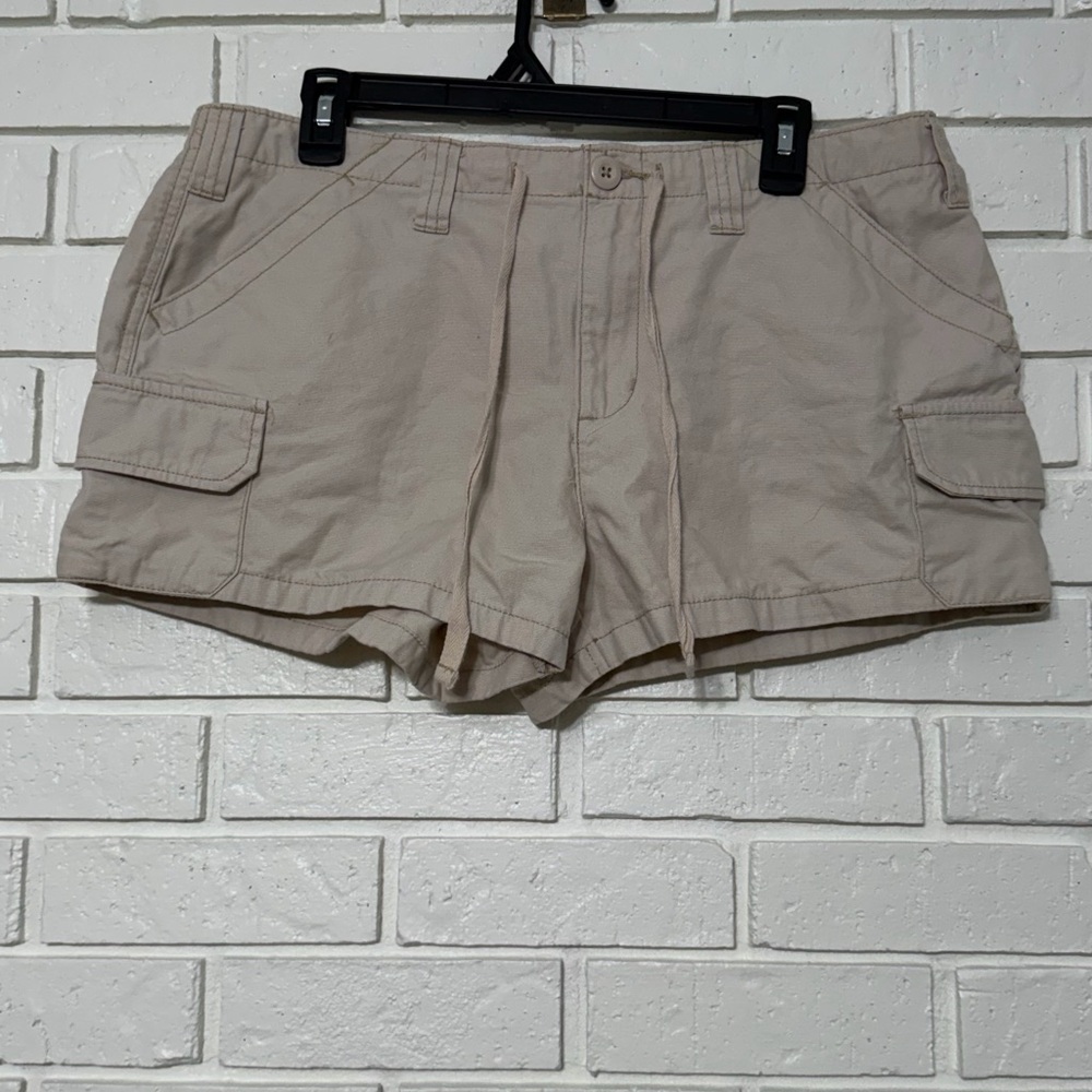 No Boundaries Khaki Cargo Shorts | Size L (11–13)
